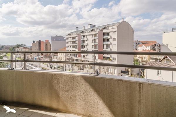 Appartement à vendre |                                       Villeurbanne |                                        3 pièces  |  67 m²