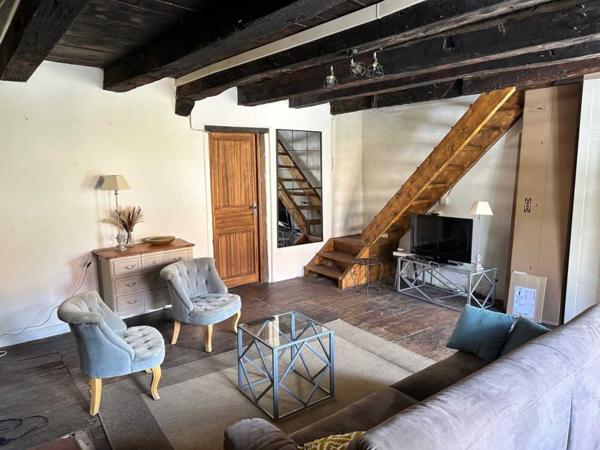 Maison ancienne - Gourdon EXCLUSIVITE - Secteur GOURDON - Maison en pierre atypique, four à pains, piscine sur 3455 m² boisés