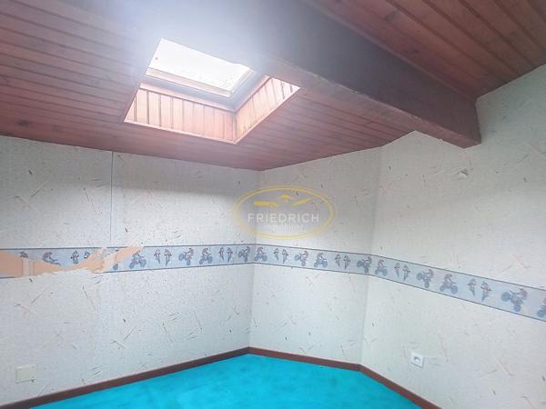 APPARTEMENT F2 Bis Triplex avec garage - LIBRE Ligny-en-barrois APPARTEMENT F2 Bis Triplex avec garage - LIBRE Ligny-en-barrois