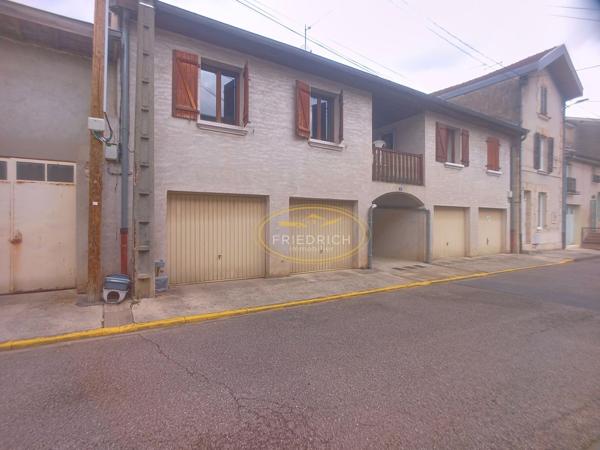 APPARTEMENT F2 Bis Triplex avec garage - LIBRE Ligny-en-barrois APPARTEMENT F2 Bis Triplex avec garage - LIBRE Ligny-en-barrois