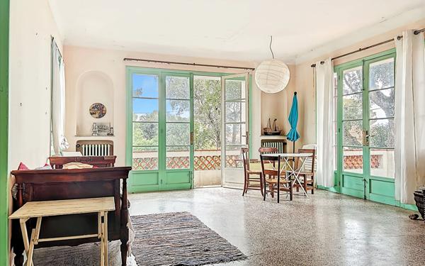 Maison à vendre    5 pièces •  Fréjus