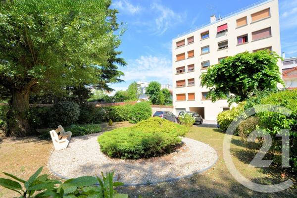 Appartement F4 à vendre  4 pièces - 75 m2 ST MAUR DES FOSSES - 94
