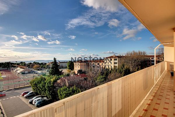 Appartement T3 dernier étage avec cave et vue dégagée
