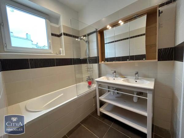 Appartement à louer 3 pièces 66.02m²