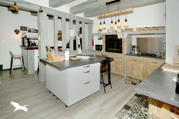 Maison à vendre |                                       Montpon-Ménestérol |                                        8 pièces  |  175 m²
