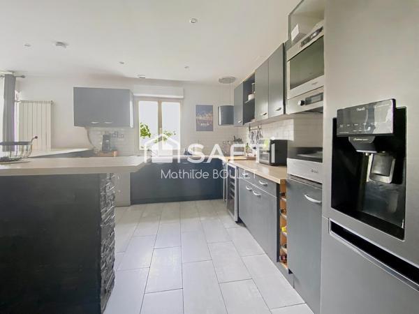 Maison plain-pied avec 5 chambres + 1 bureau