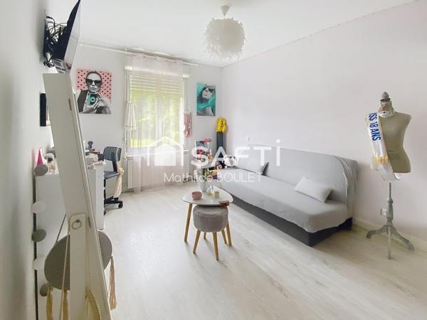 Maison plain-pied avec 5 chambres + 1 bureau