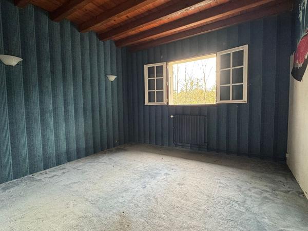 Maison traditionnelle de 147m2 habitables avec son sous sol complet sur parcelle de 1051m2 avec piscine , Maison traditionnelle de 147m2 habitables avec son sous sol complet sur parcelle de 1051m2 avec piscine ,