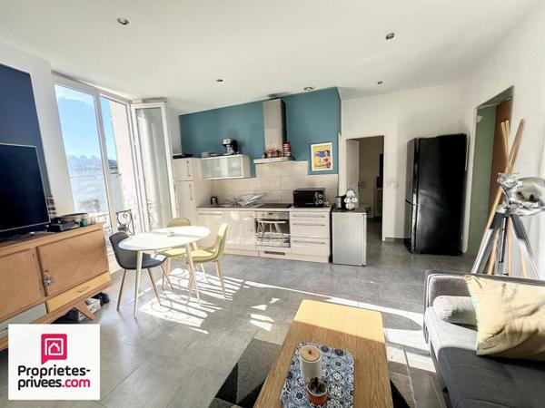 RIANS Appartement T2 loué refait à neuf Plein sud