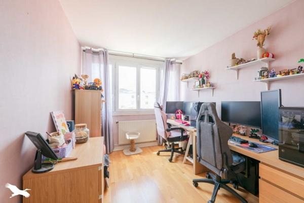 Appartement à vendre 425 820 € La Garenne-Colombes 3 p 67 m² DPE D