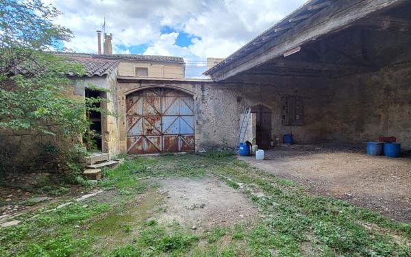 Maison à vendre    2 pièces •  Vauvert