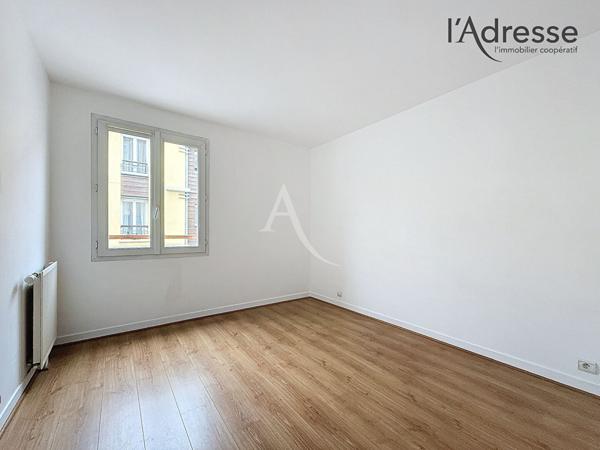 SURESNES/ rue Pasteur - Appartement 4 pièces 84m² - Double Parking - 1 Cave