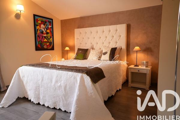 Maison à vendre 8 pièces 310 m² Cheval-Blanc