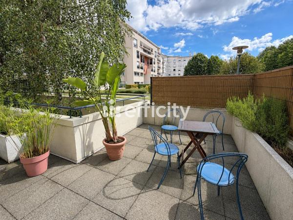 Appartement
         2 pièces
        - 53 m² Exclusivité 219 000 € *