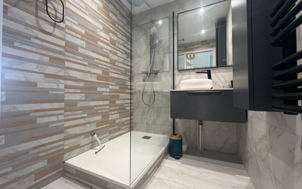 Appartement à vendre    3 pièces • 71,47 m2 Le Pouliguen