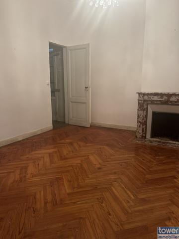 Propriete
                                                                                                                                                                                                                                                                                                                        4 pièce(s)                                                                                                                                                                                                          3 chambre(s)                                                                                                                                                                                                          132.79  m²