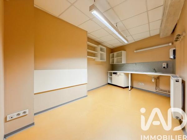 Immeuble à vendre 244 m² Pont-sur-Yonne