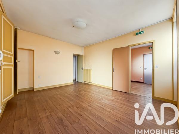 Immeuble à vendre 244 m² Pont-sur-Yonne