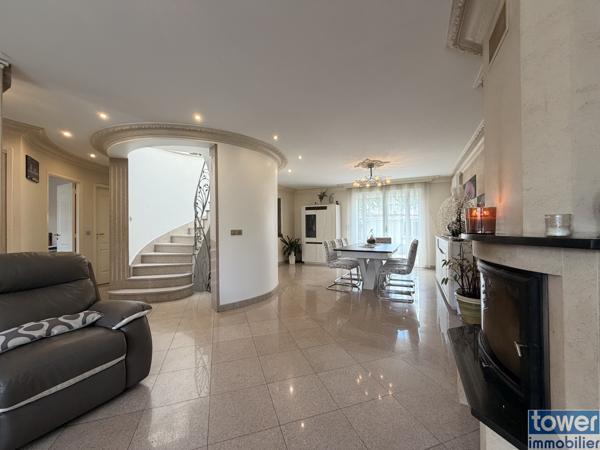 Maison
                                                                                                                                                                                                                                                                                                                        6 pièce(s)                                                                                                                                                                                                          4 chambre(s)                                                                                                                                                                                                          150  m²