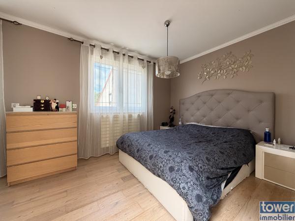 Maison
                                                                                                                                                                                                                                                                                                                        6 pièce(s)                                                                                                                                                                                                          4 chambre(s)                                                                                                                                                                                                          150  m²