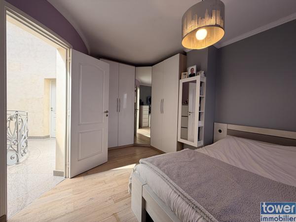 Maison
                                                                                                                                                                                                                                                                                                                        6 pièce(s)                                                                                                                                                                                                          4 chambre(s)                                                                                                                                                                                                          150  m²