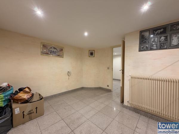 Maison
                                                                                                                                                                                                                                                                                                                        6 pièce(s)                                                                                                                                                                                                          4 chambre(s)                                                                                                                                                                                                          150  m²