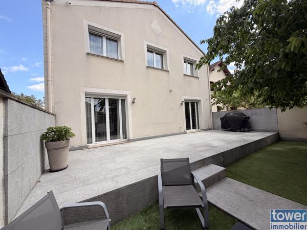 Maison
                                                                                                                                                                                                                                                                                                                        6 pièce(s)                                                                                                                                                                                                          4 chambre(s)                                                                                                                                                                                                          150  m²