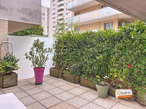 Vivez dans un appartement en plein central parc.