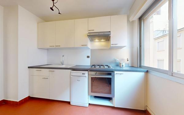Appartement à vendre    2 pièces • 62,57 m2 Lyon 1
