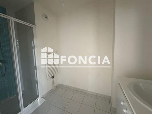 Location Appartement 2 pièces 52.35 m² - 6 RUE ROGER BESUS Rouen 76100