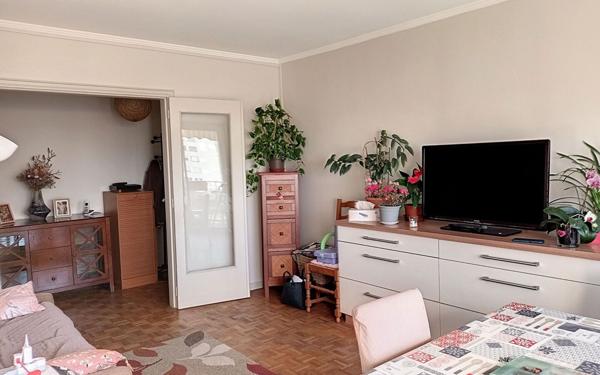 Appartement à louer    3 pièces •  Tours