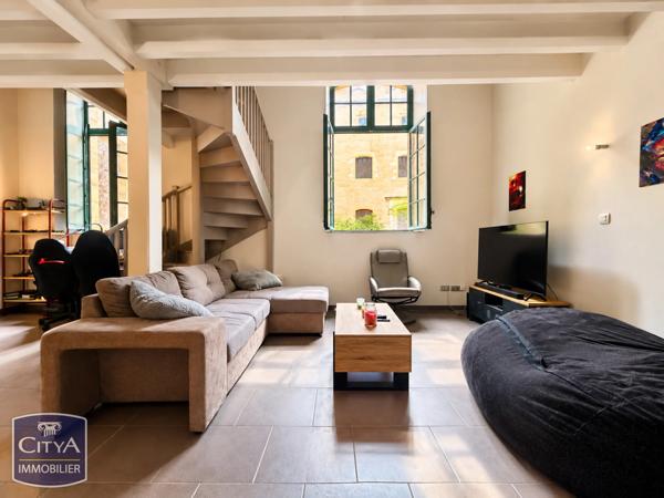 Appartement à vendre 2 pièces 73m² Saint-Cyprien (24220)