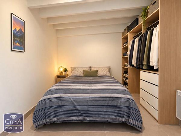 Appartement à vendre 2 pièces 73m² Saint-Cyprien (24220)