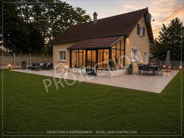 Sur la Commune de Cerny, proche centre ville de La Ferte-Alais, venez découvrir cette charmante maison rénovée intérieurement de 105m2 habitable et de 120m2 au sol, sur un terrain de 524m2 et son sous-sol total.

Cette maison comprend au rez de chaussée une entrée type loggia, une cuisine spacieuse et moderne, aménagée et équipée, une séjour lumineux donnant accès a une terrasse bien exposée. 
Dans l’espace nuit vous trouverez une salle d’eau, un toilette séparé ainsi que deux chambres.

À l’étage vous trouverez sur le palier un espace bureau et deux grandes chambres.

Au sous-sol vous trouverez un espace rangement, un atelier, une partie garage et une cave.

Les ++ Volets roulants électrique, double vitrage.

Profitez également de son emplacement stratégique à proximité de commerces, écoles, et transports en commun, facilitant tous vos déplacements quotidiens.