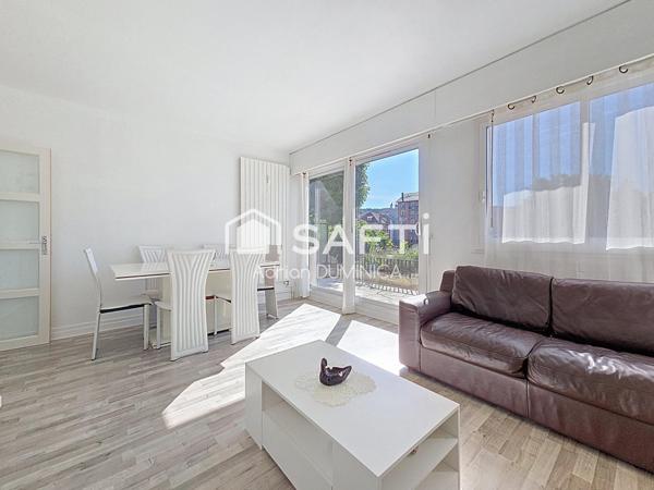 Bel appartement rénové avec une grande terrasse