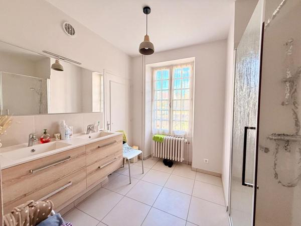 Maison Saint Georges Sur Baulche 7 pièce(s) 157 m2