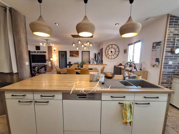 Maison à vendre 6 pièces de 185 m²