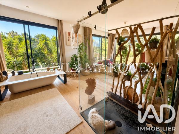 Maison à vendre 5 pièces 342 m² Cassis