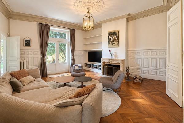 Vente Maison de luxe Vannes 7 Pièces 261 m²
