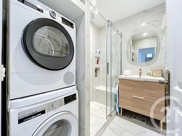 Appartement F3 à vendre  3 pièces - 65,80 m 2   PARIS  - 75020