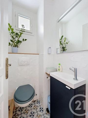Appartement F3 à vendre  3 pièces - 65,80 m 2   PARIS  - 75020