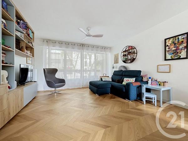 Appartement F3 à vendre  3 pièces - 65,80 m 2   PARIS  - 75020