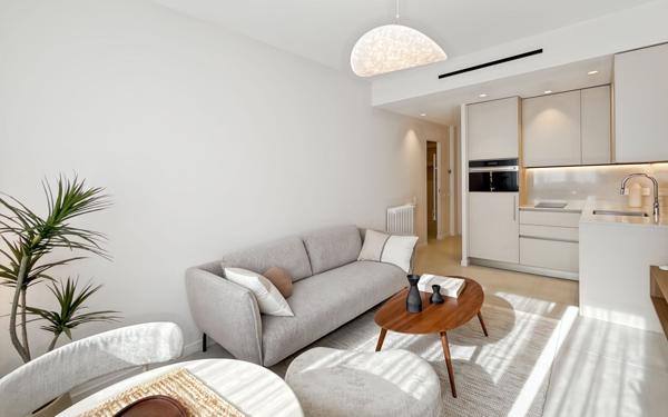 Appartement à vendre    2 pièces • 27,52 m2 Nice