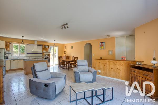 Maison à vendre 4 pièces 95 m² Vitrac