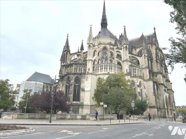 CENTRE CATHÉDRALE APPARTEMENT 6 PIECES