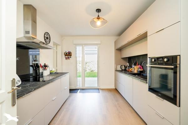 Maison à vendre |                                       Ballan-Miré |                                        7 pièces  |  134 m²
