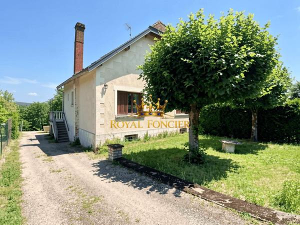 Maison de famille, proche des commodités
