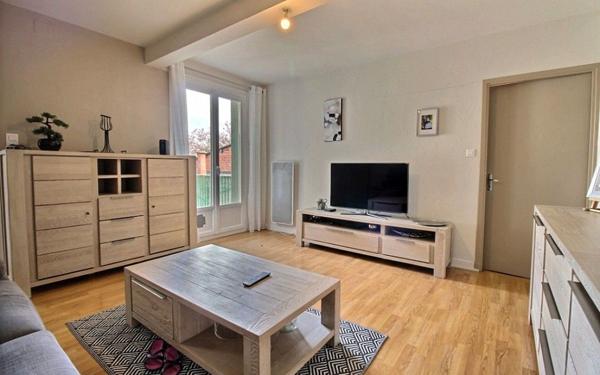 Immeuble à vendre    6 pièces •  Lavaur