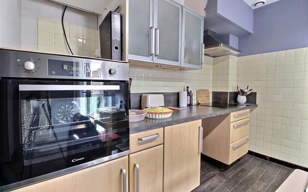 Immeuble à vendre    6 pièces •  Lavaur