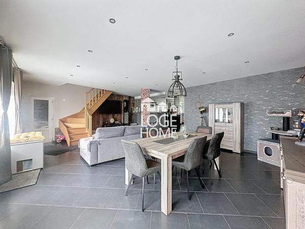 Maison de ville – 170 m² – 5 chambres – jardin sans vis-à-vis – garage traversant + cave à vendre